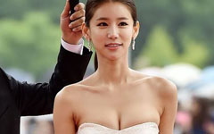 韓国女優のオ・イネの余りある巨乳がムギュッとなってるセクシードレス画像！