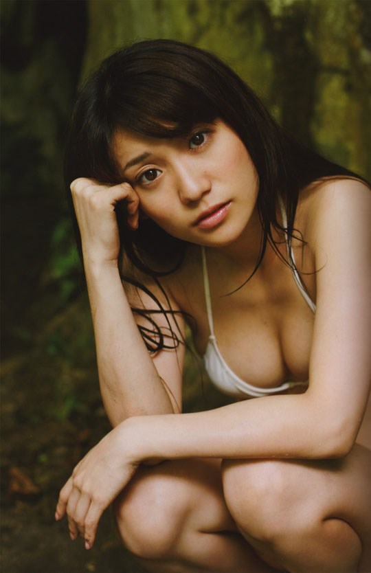 大島優子写真集『優子のありえない日常』 21