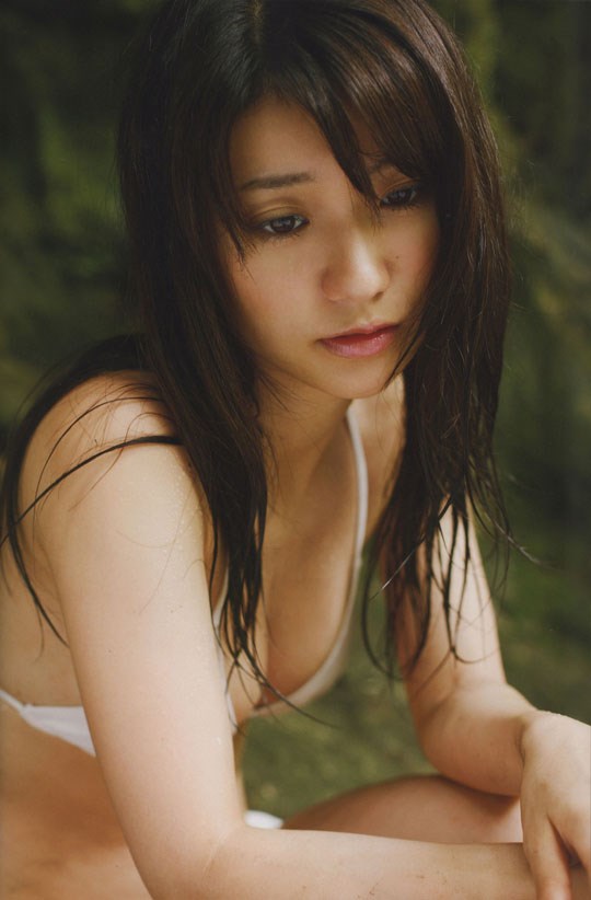 大島優子写真集『優子のありえない日常』 22