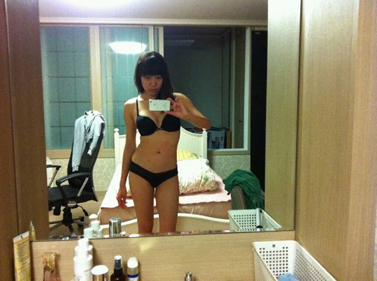 台湾の少女ヌード画像 2