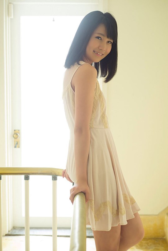 AKB48小嶋真子グラビア画像 21