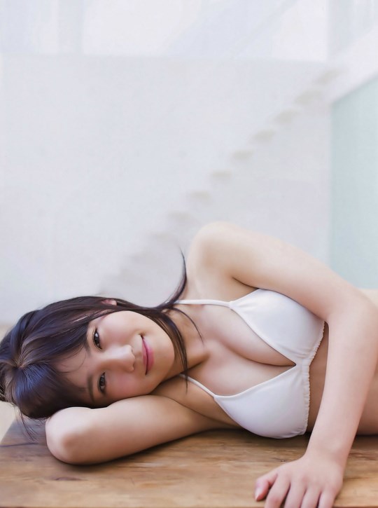 AKB48小嶋真子グラビア画像 28