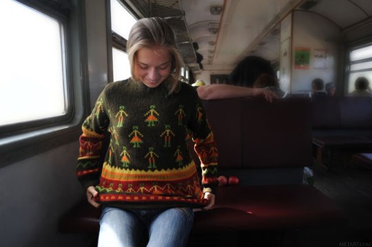 ウクライナ人少女ミレーナが電車で脱ぐ 10